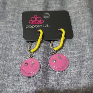 Paparazzi Smiley Earrings